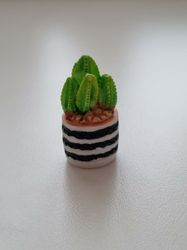 Handmålad kaktus i kruka, miniatyr, minikaktus (3,1 cm hög)