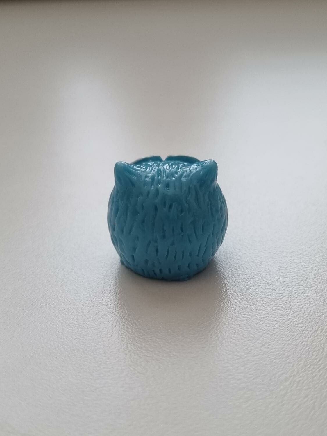 Handmålad uggla, miniatyr, miniatyruggla, miniuggla (1,9 cm hög - Blå)