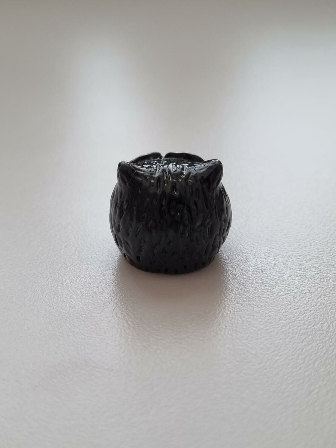 Handmålad uggla, miniatyr, miniatyruggla, miniuggla (1,9 cm hög - Svart)