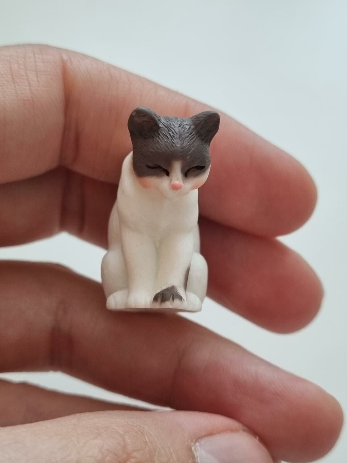 Katt miniatyr, miniatyrkatt, minikatt (3,5 x 1,7 cm)
