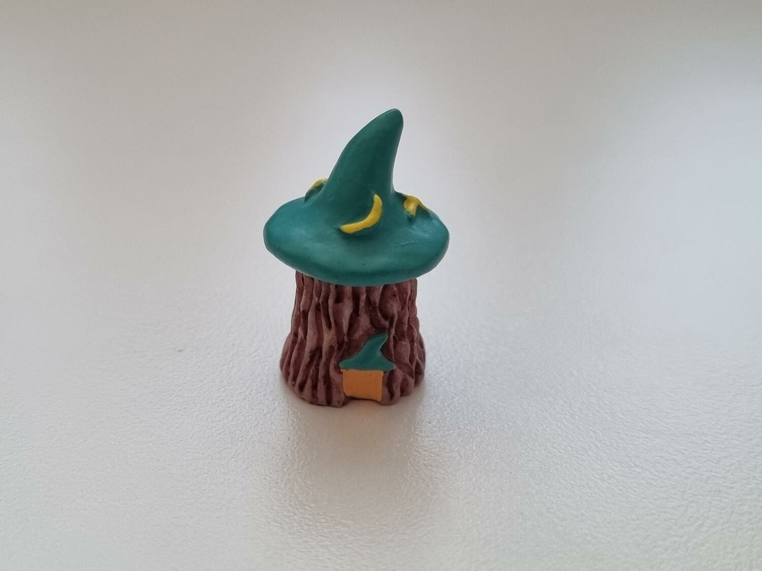 1 st miniträd, minigran miniatyr gran (2,5 x 1,5 cm)