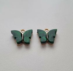 2 st fjärilar, fjärilsberlocker, charms berlock (Grön emalj)