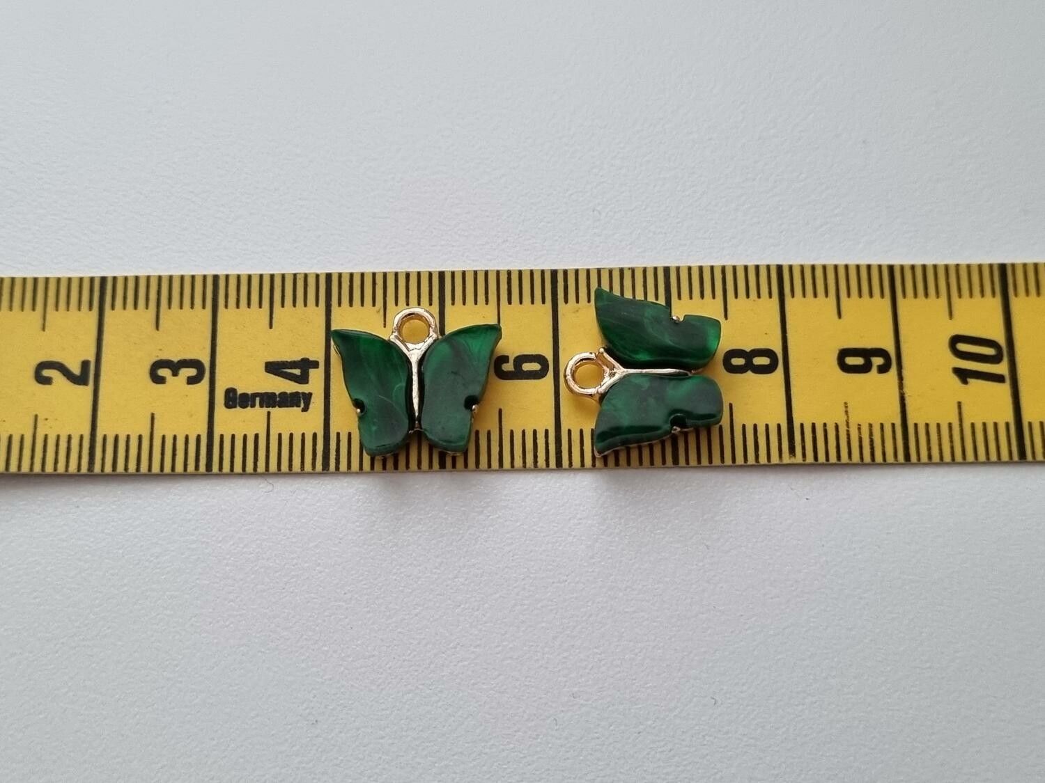 2 st fjärilar, fjärilsberlocker, charms berlock (Grön emalj)