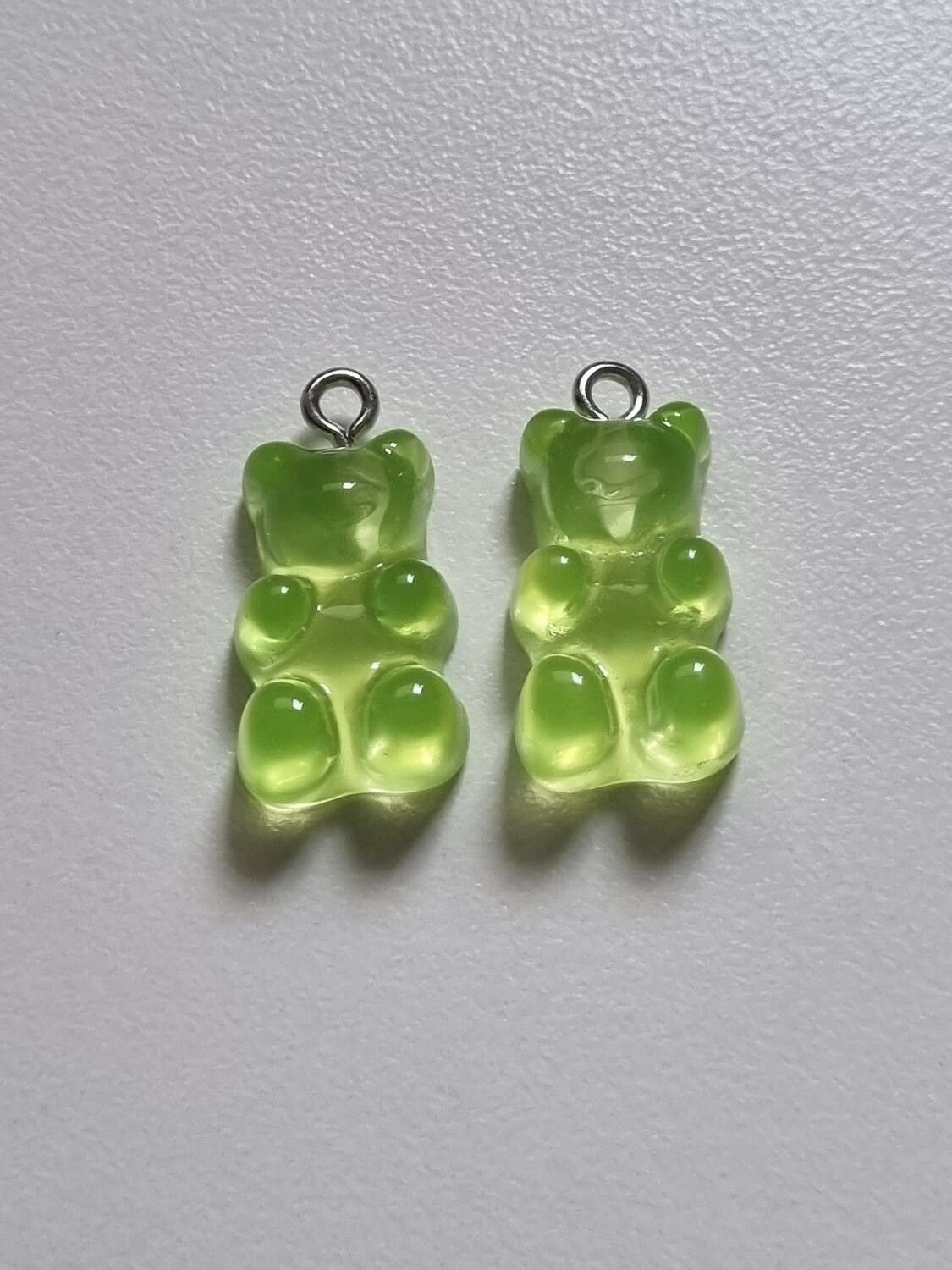 2 st gröna Gummibjörnar, miniatyrer berlocker charms