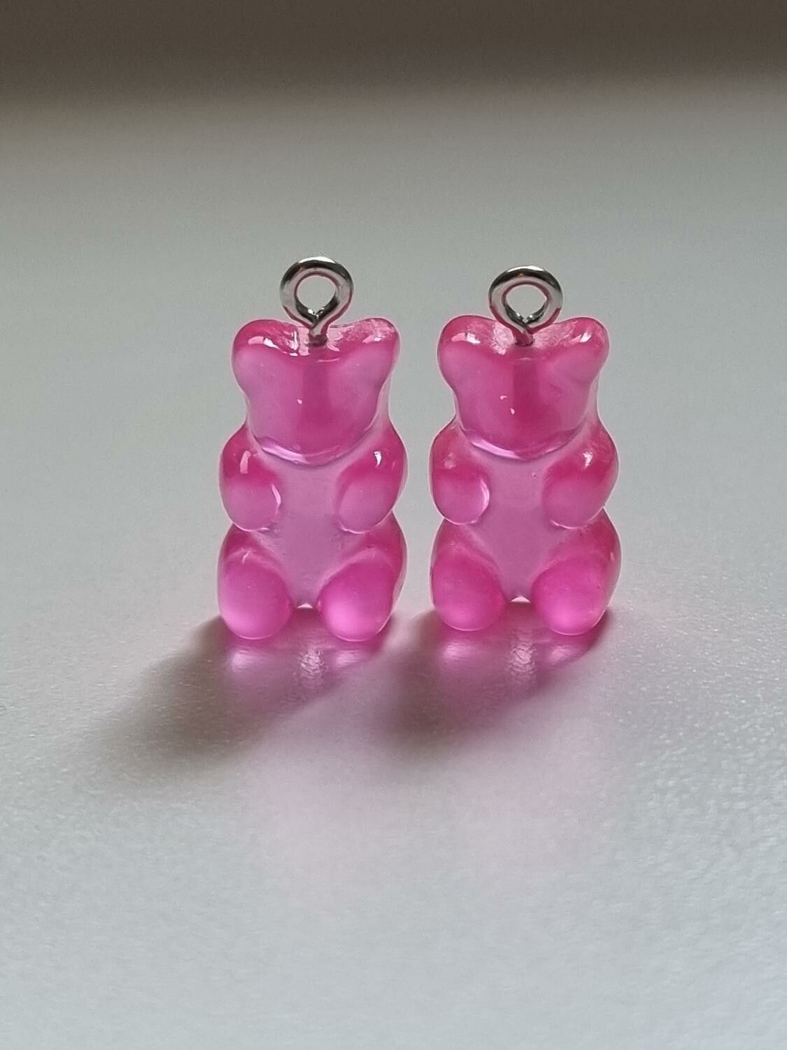 2 st rosa Gummibjörnar, miniatyrer berlocker charms