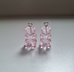 2 st ljusrosa Gummibjörnar, miniatyrer berlocker charms