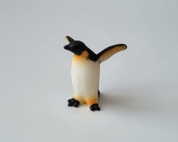 Handmålad pingvin, miniatyrer, figuriner