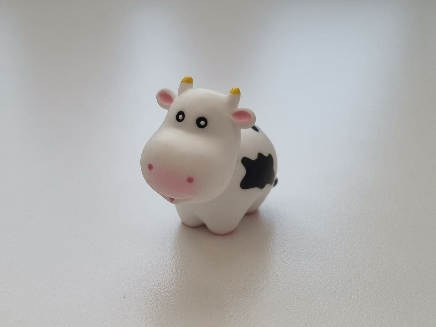 Söt liten handmålad ko / miniko / kossa, miniatyrer