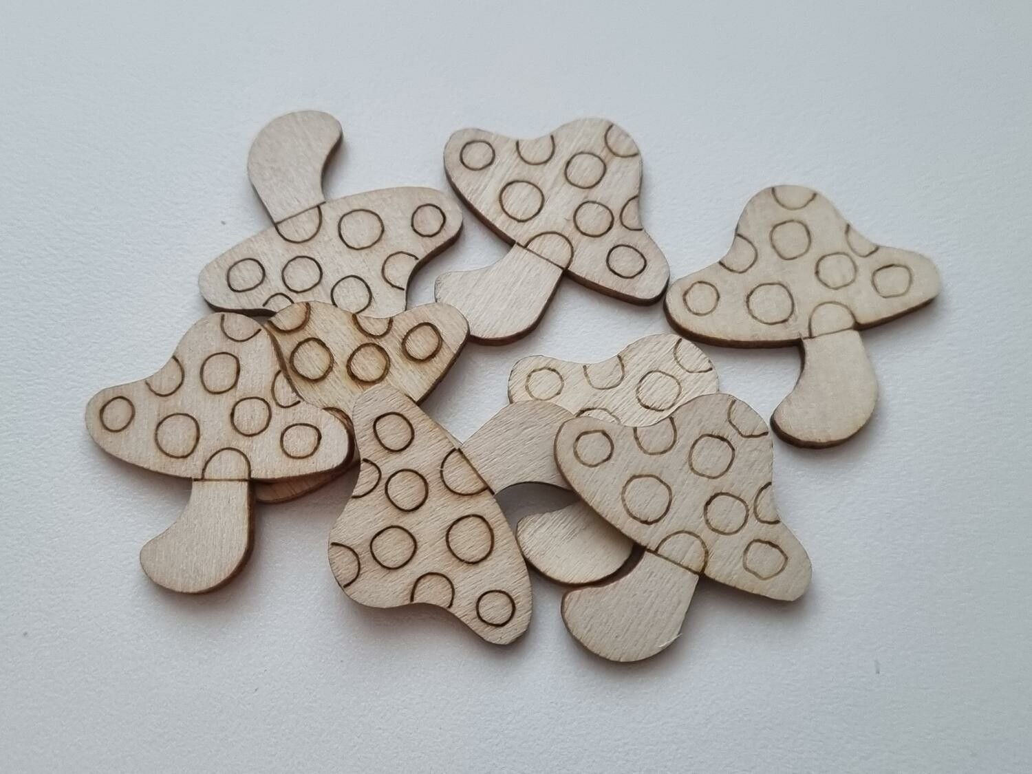 5 st svampar i trä, trädekorationer, dekorationer för scrapbooking