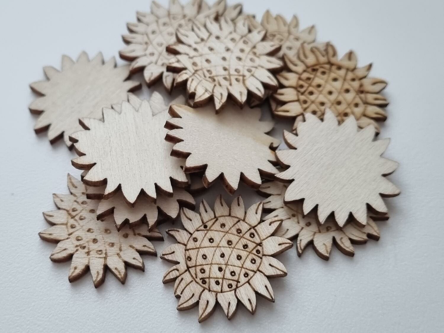 5 st solar/blommor i trä, trädekorationer, dekorationer för scrapbooking