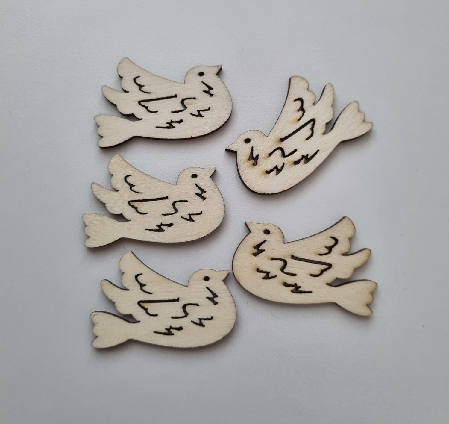 5 st fåglar i trä, trädekorationer, dekorationer för scrapbooking
