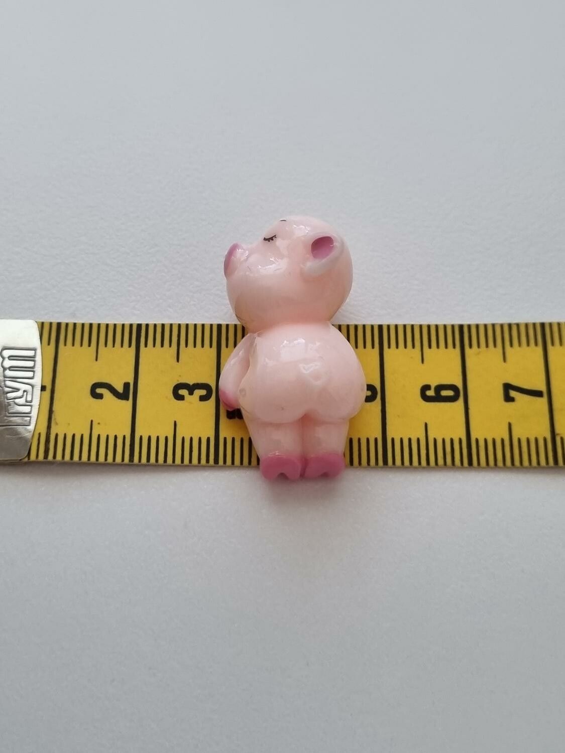 1 st gris, minigris, miniatyr (3,2 cm lång)