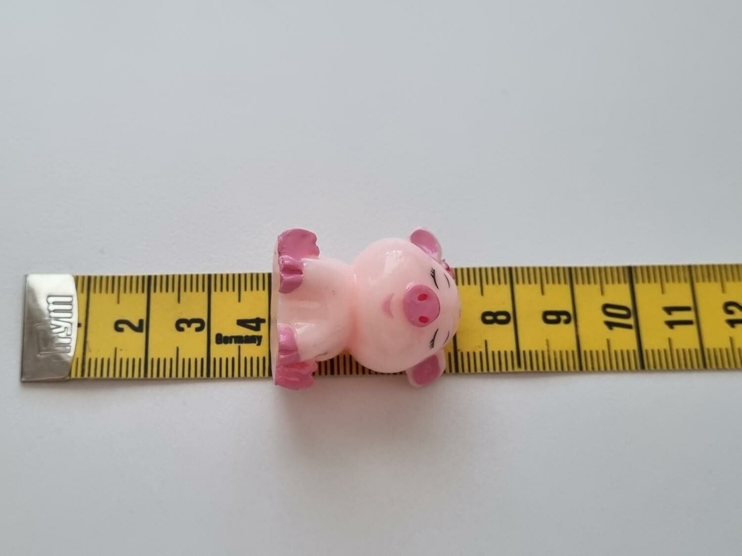 1 st gris, minigris, miniatyr (2,9 cm hög)