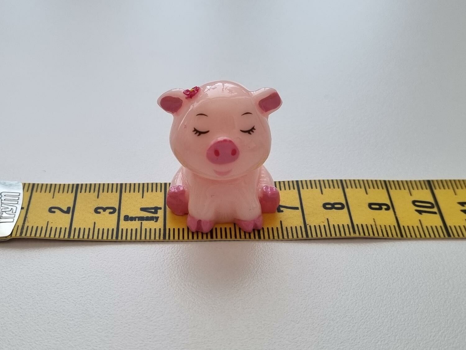 1 st gris, minigris, miniatyr (2,9 cm hög)