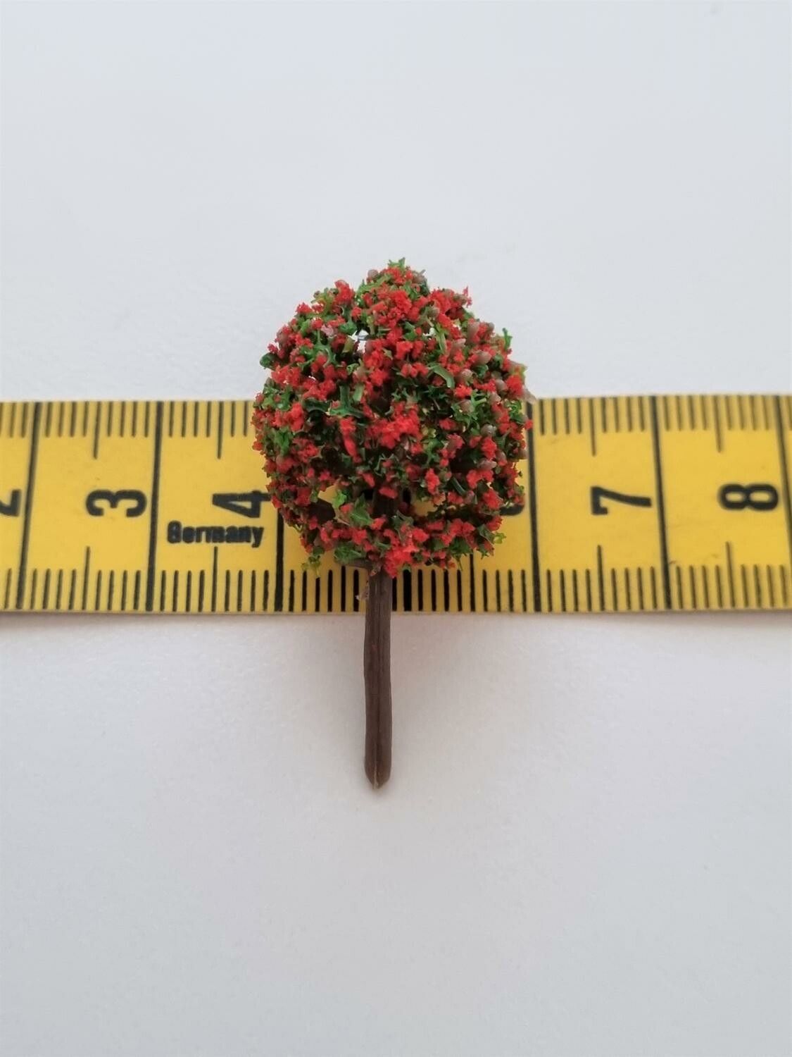 1 st träd, miniträd, miniatyrer (4 cm hög - Rött)