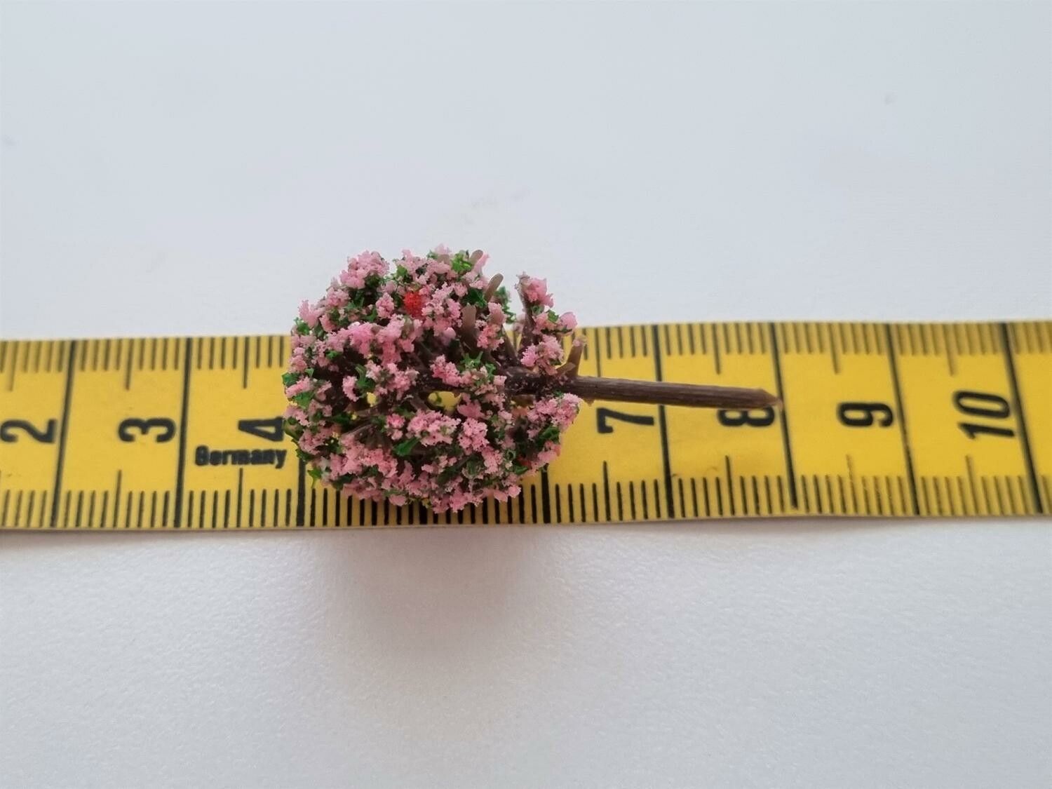 1 st träd, miniträd, miniatyrer (4 cm hög - Rosa)