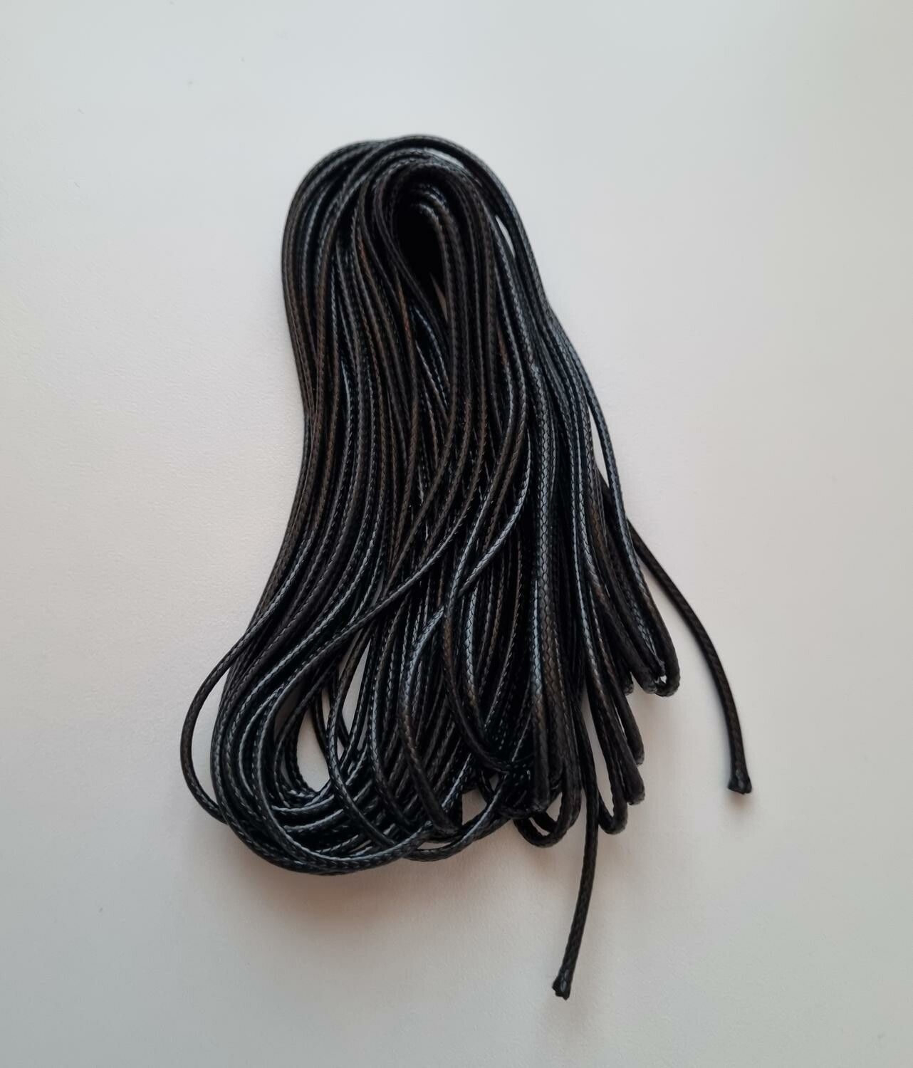 9 meter vaxat bomullssnöre (svart)