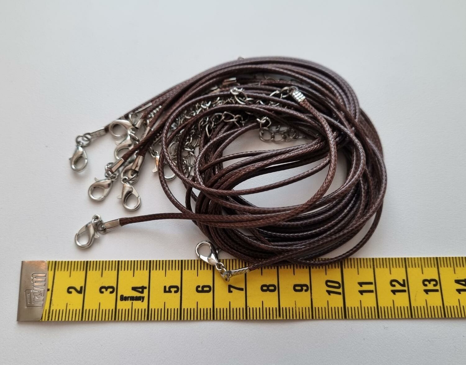 10 st halsband i konstläder (50 cm) - Bruna