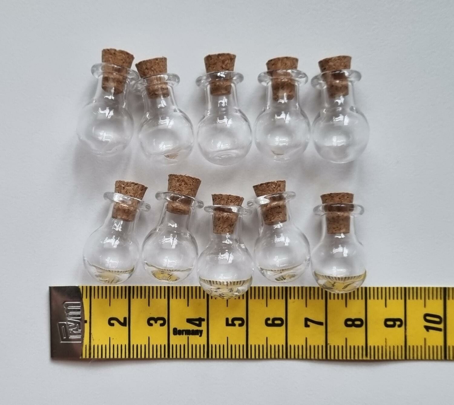 10 st små glasflaskor med kork, flaskor miniatyrer glasburkar (2 x 1,3 cm)