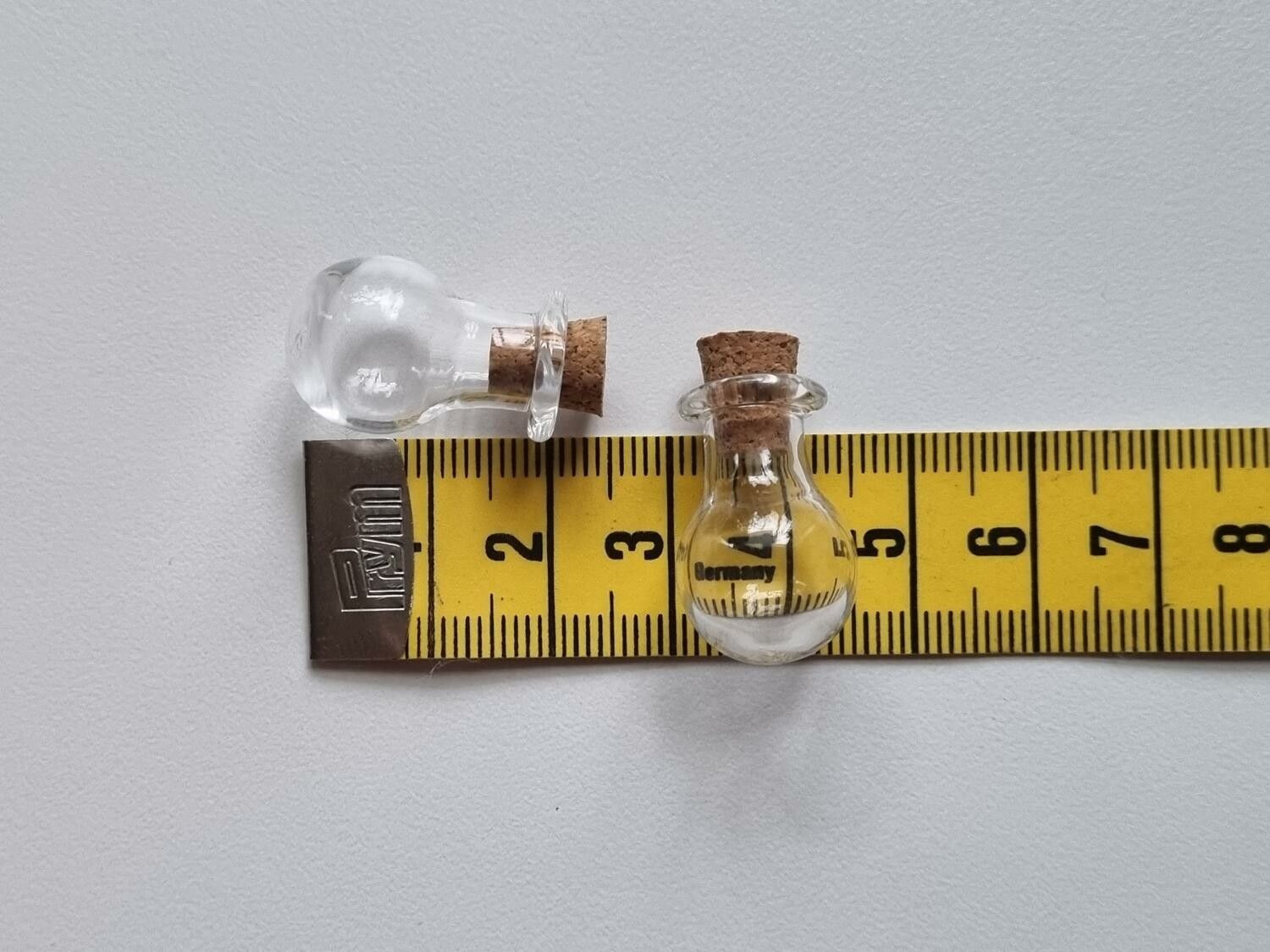 10 st små glasflaskor med kork, flaskor miniatyrer glasburkar (2 x 1,3 cm)