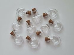 10 st små glasflaskor med kork, flaskor miniatyrer glasburkar (2,6 x 2,2 cm)