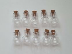 10 st små glasflaskor med kork, flaskor miniatyrer glasburkar (2,4 x 1,6 cm)