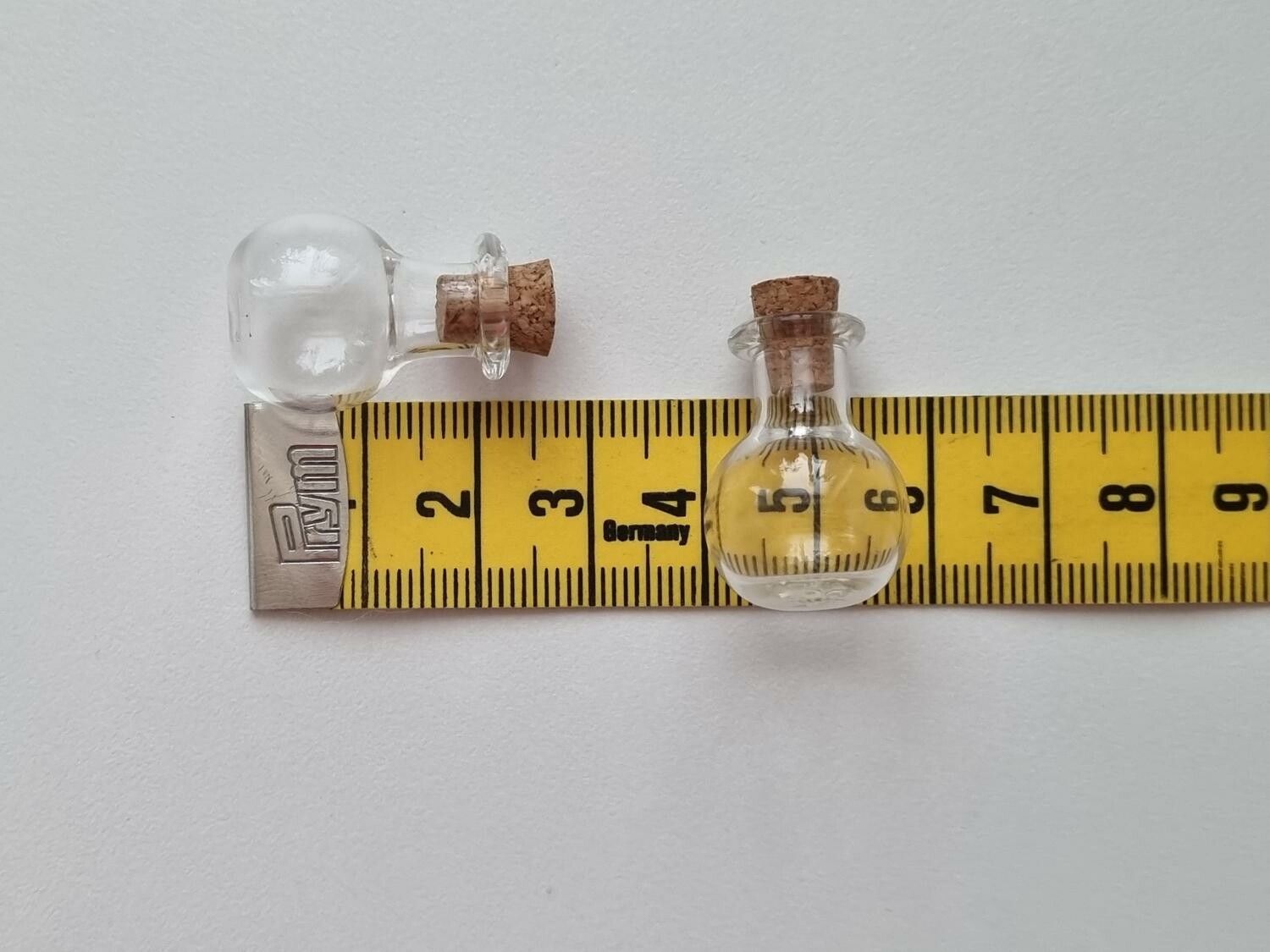 10 st små glasflaskor med kork, flaskor miniatyrer glasburkar (2,4 x 1,6 cm)