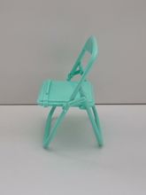 Mobilhållare i form av en stol / miniatyrstol (Turkos/grön)