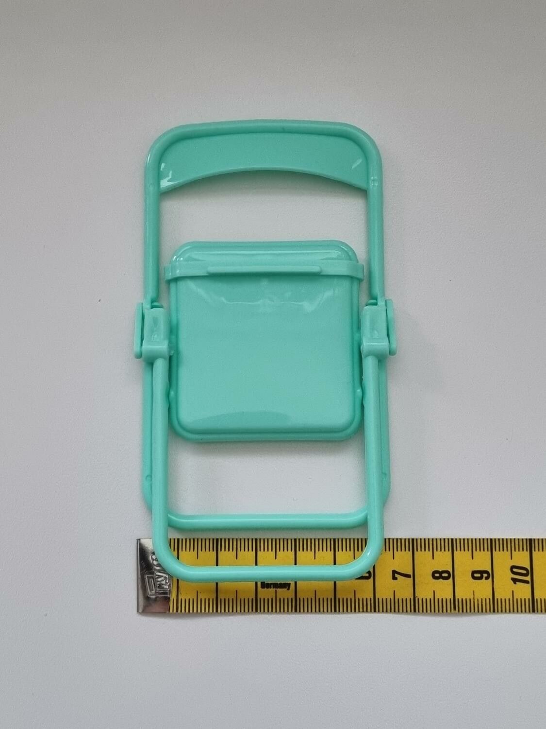 Mobilhållare i form av en stol / miniatyrstol (Turkos/grön)