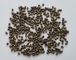 450 st bronsfärgade klämpärlor, crimp beads (1,5 mm)