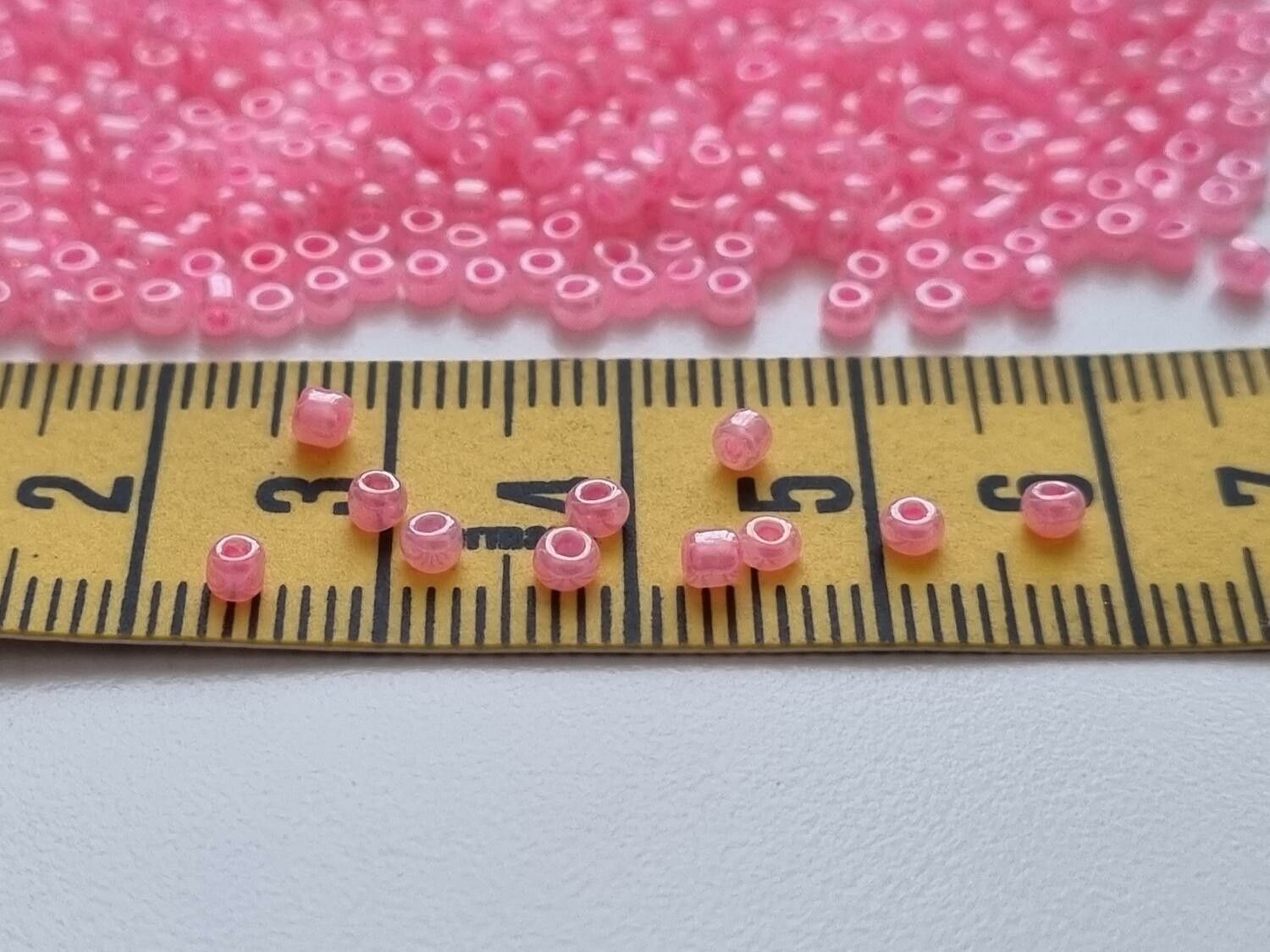 1000 små pärlor, fröpärlor, glaspärlor (2 mm) - Rosa