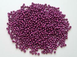 1000 små pärlor, fröpärlor, glaspärlor (2 mm) - Metalliclila