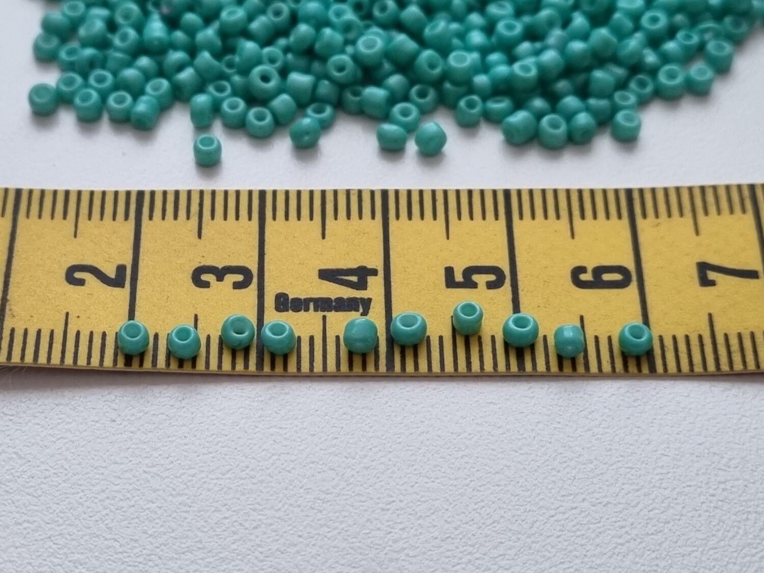 1000 små pärlor, fröpärlor, glaspärlor (2 mm) - Turkos
