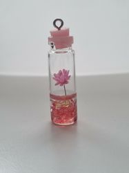 1 st glasflaska miniatyr, miniflaska till dockskåp, tittskåp (rosa)