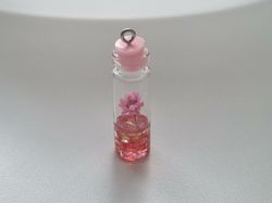 1 st glasflaska miniatyr, miniflaska till dockskåp, tittskåp (rosa)