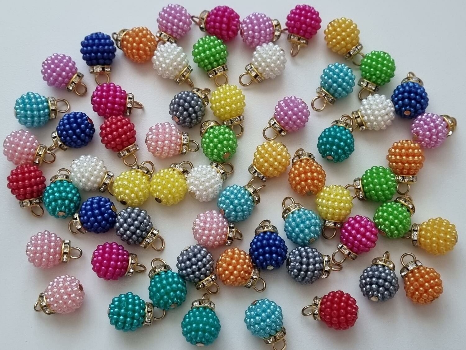 10 st bärberlocker, berlocker som liknar bär (12 mm)