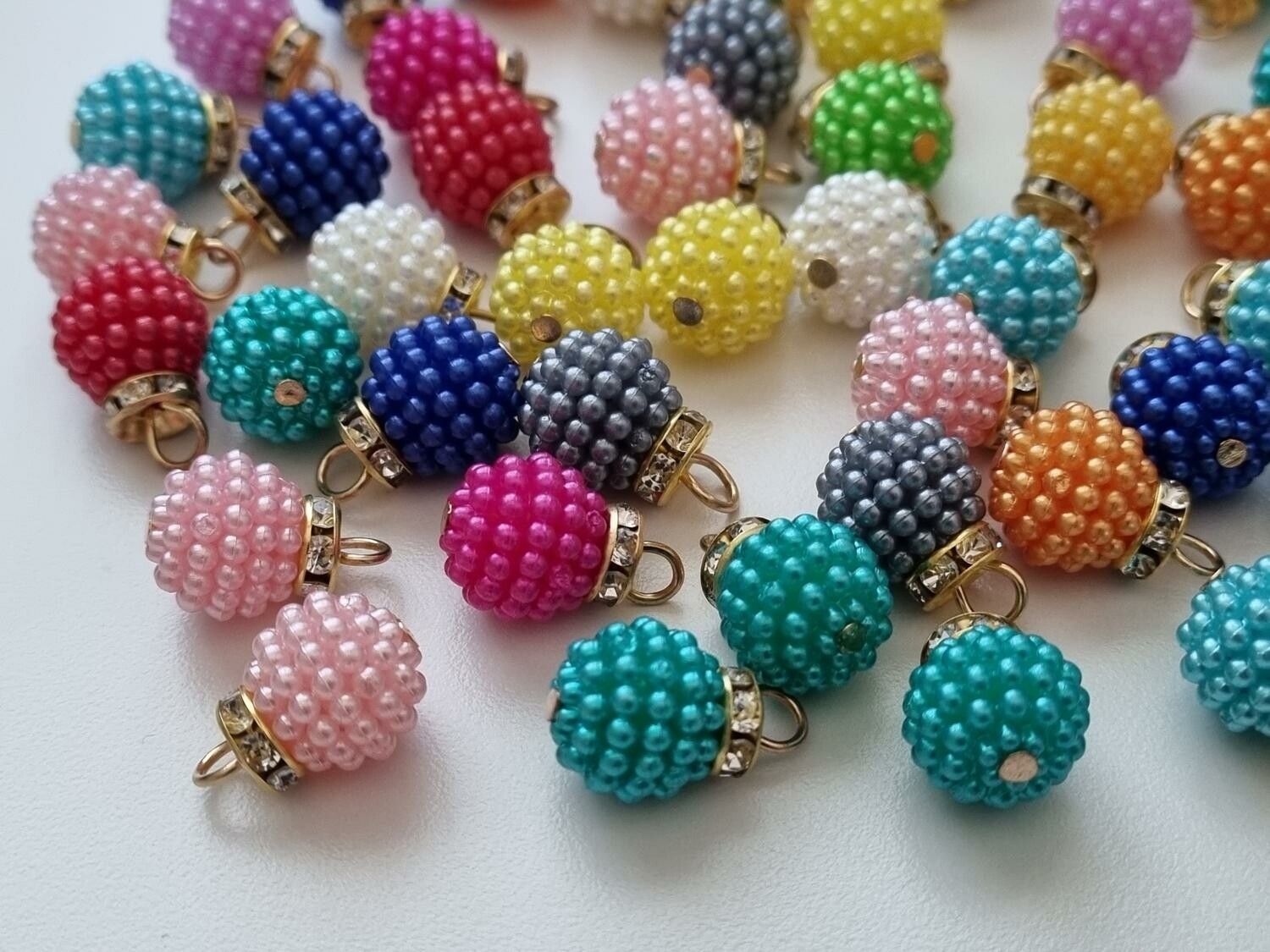 10 st bärberlocker, berlocker som liknar bär (12 mm)