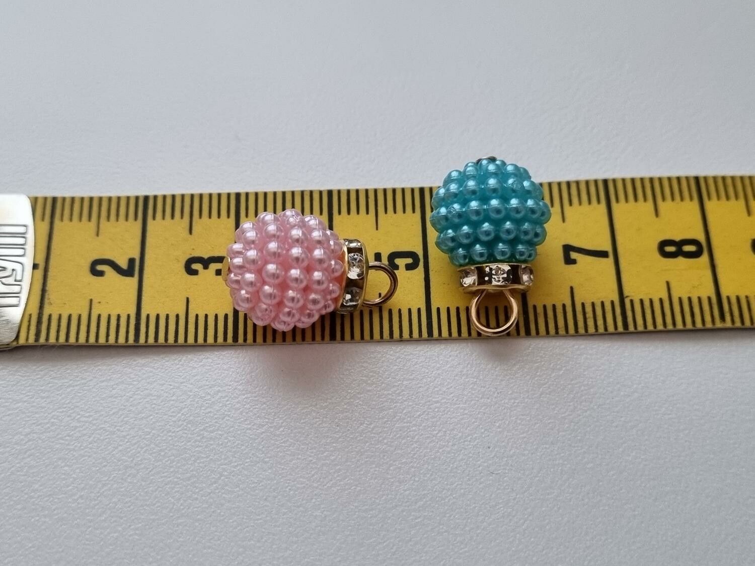 10 st bärberlocker, berlocker som liknar bär (12 mm)
