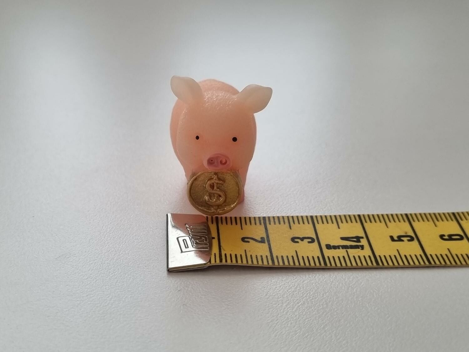 Handmålad glad gris - miniatyr till dockskåp dockhus