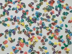 1000 st små löv av mjuk lera, polymerlera för scrapbooking