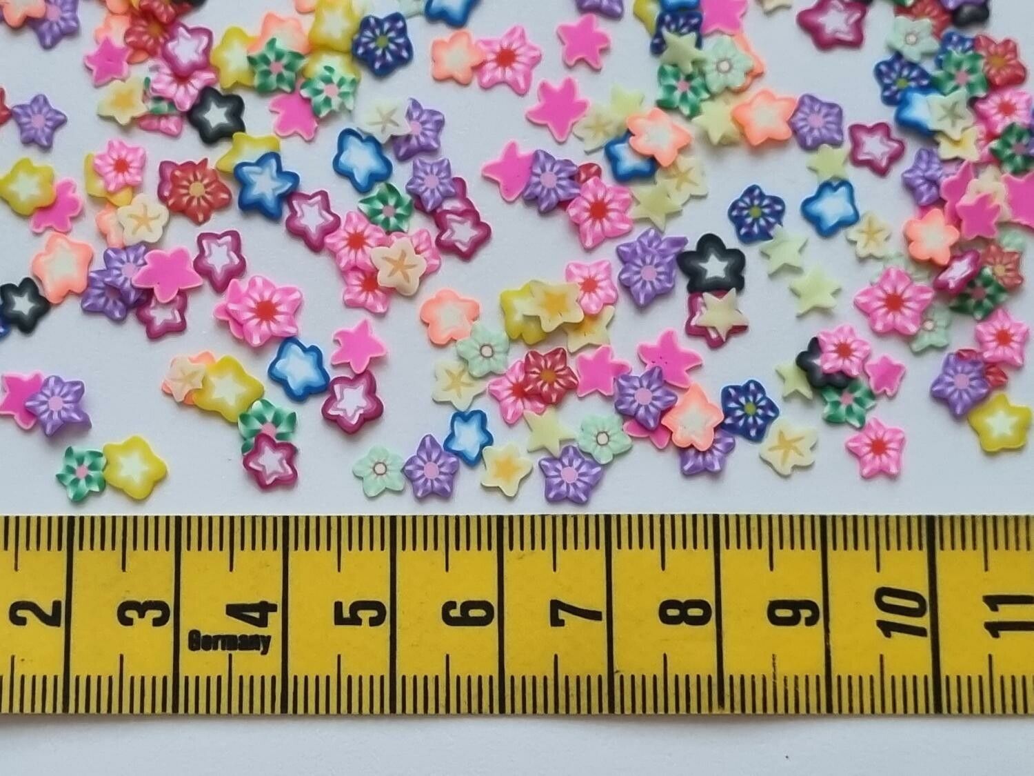 1000 st små stjärnor av mjuk lera, polymerlera för scrapbooking