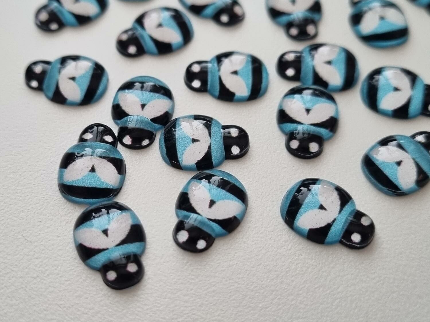 25 st bin i resin, miniatyr bin (blåa)