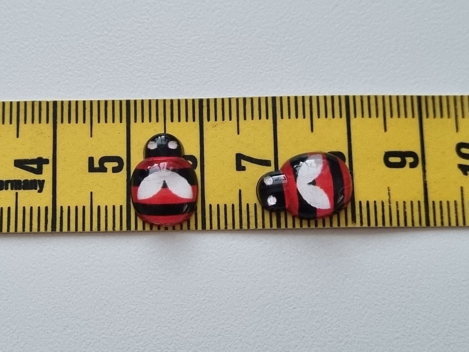 25 st bin i resin, miniatyr bin (röda)