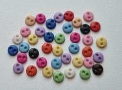 30 st knappar / dockknappar miniatyrer (4 mm) i varande fina färger