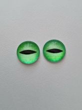 2 st drakögon kattögon i glas, glasinfattningar, cabochoner (12 mm)