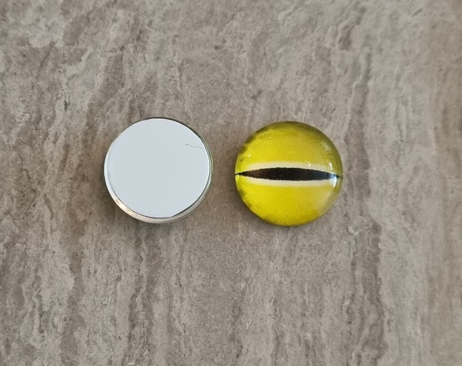 2 st drakögon kattögon i glas, glasinfattningar, cabochoner (12 mm)