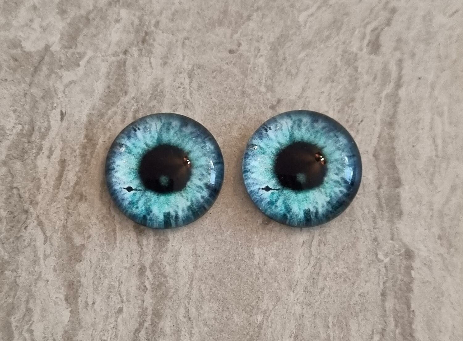 2 st drakögon kattögon i glas, glasinfattningar, cabochoner (12 mm)