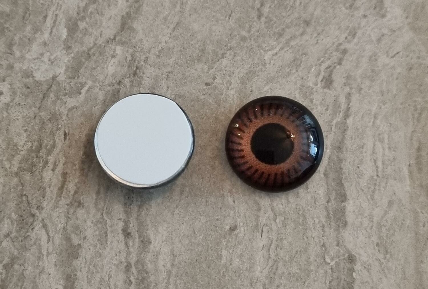 2 st drakögon kattögon i glas, glasinfattningar, cabochoner (12 mm)