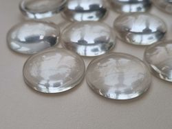2 st transparenta cabochoner i glas, glasinfattningar (25 mm)