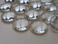 10 st transparenta cabochoner i glas, glasinfattningar (16 mm)